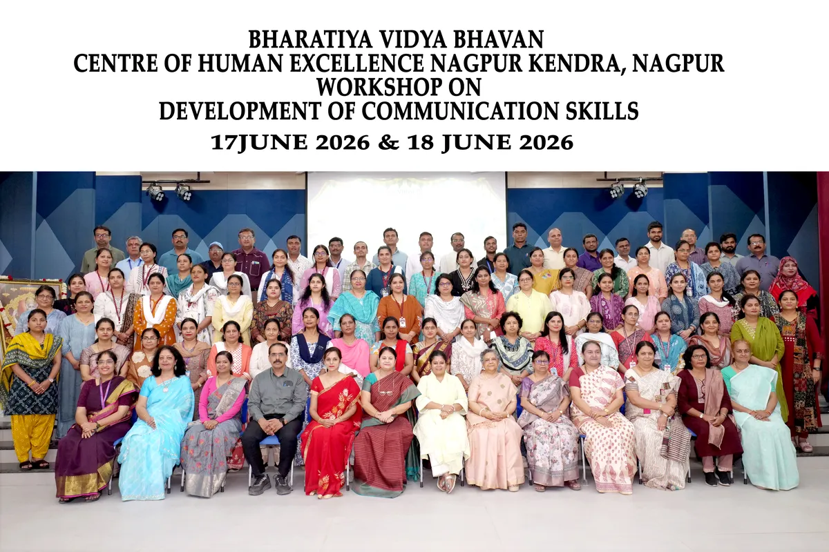 Workshop participants posed in rows on stage at Bhavan's BVM Ashti